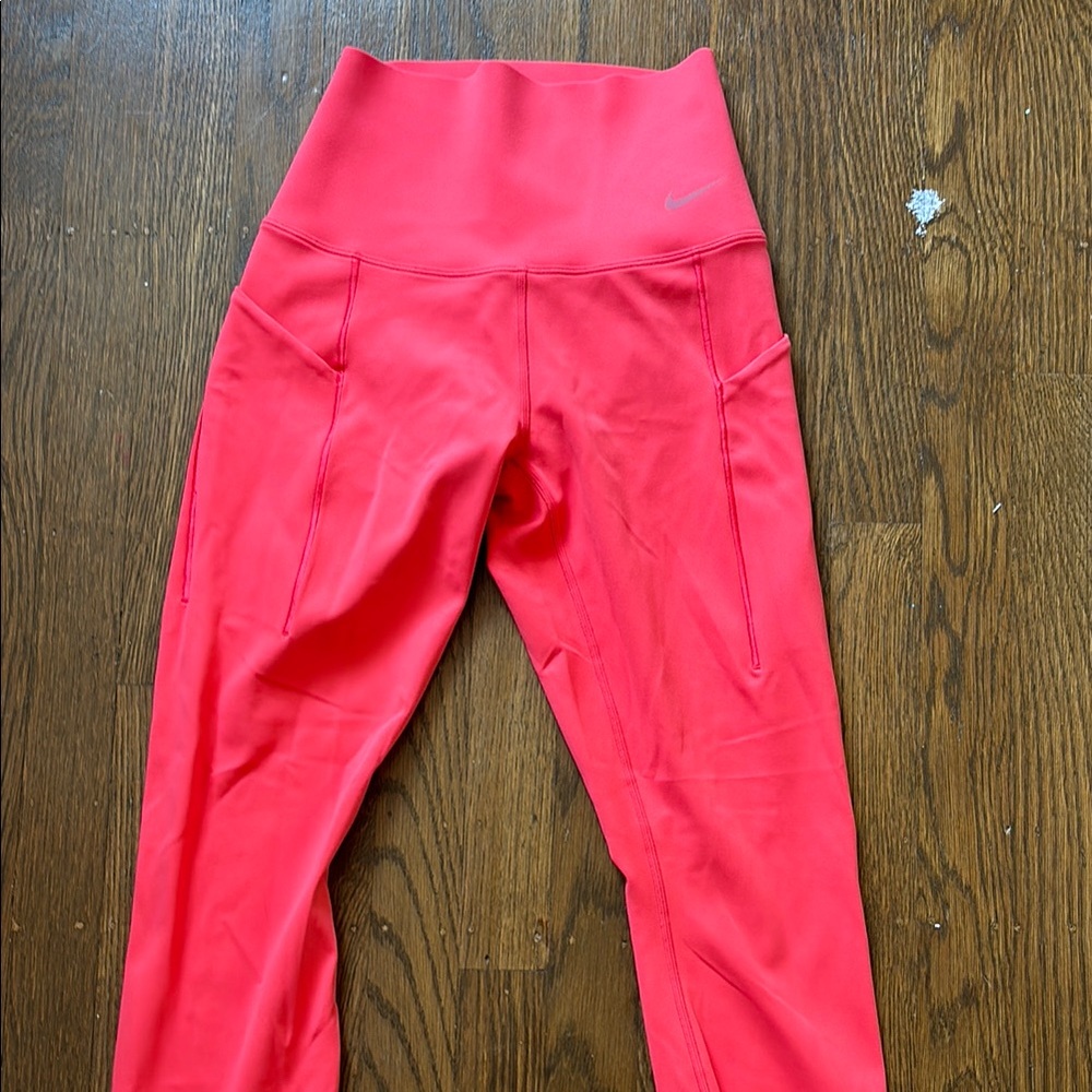 Nike Pink High-Waisted Leggings